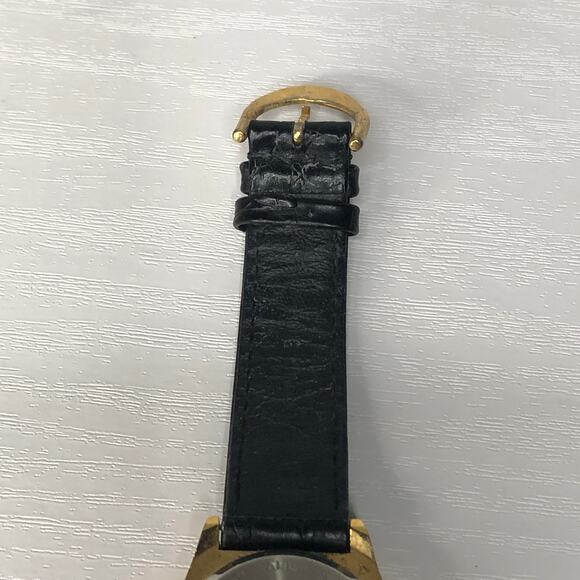 Vintage Warner Bros Pepe le Pew Penelope Watch - Doesn't Run, For Parts - Picture 8 of 11